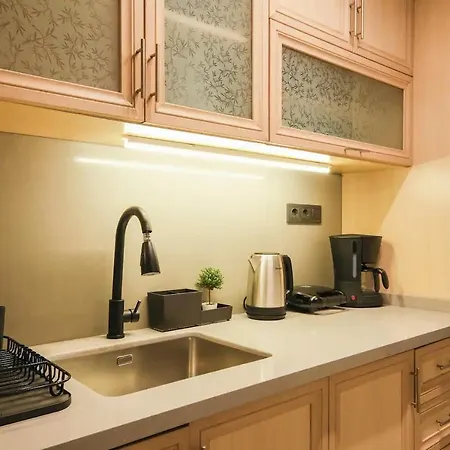 Modern 3br Location In Kadikoy *