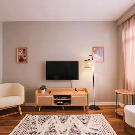 Modern 3br Location In Kadikoy