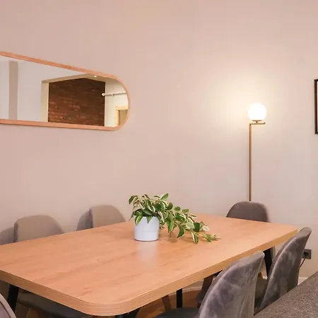 Modern 3br Location In Kadikoy *