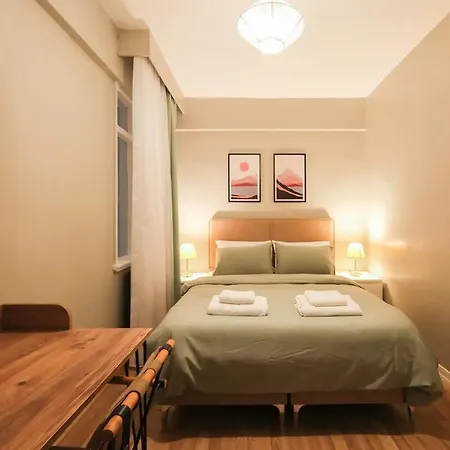 Modern 3br Location In Kadikoy *